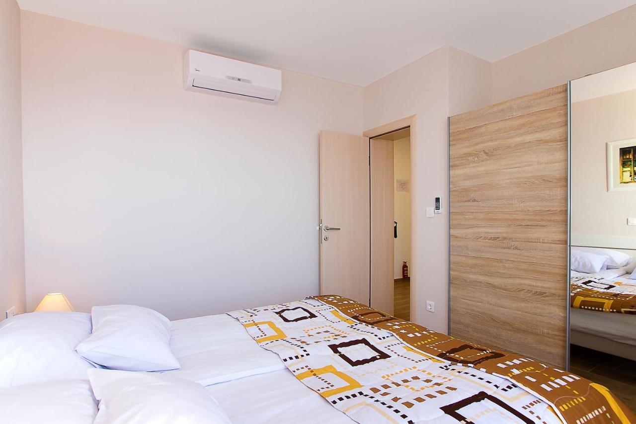 Apartment Ragusa Palace 3 Funjestra Exteriér fotografie